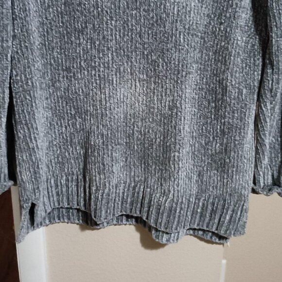 Orvis Women V-Neck Pullover Long Sleeve Sweatshirt Size Medium Soft Fleece Gray - Picture 7 of 11